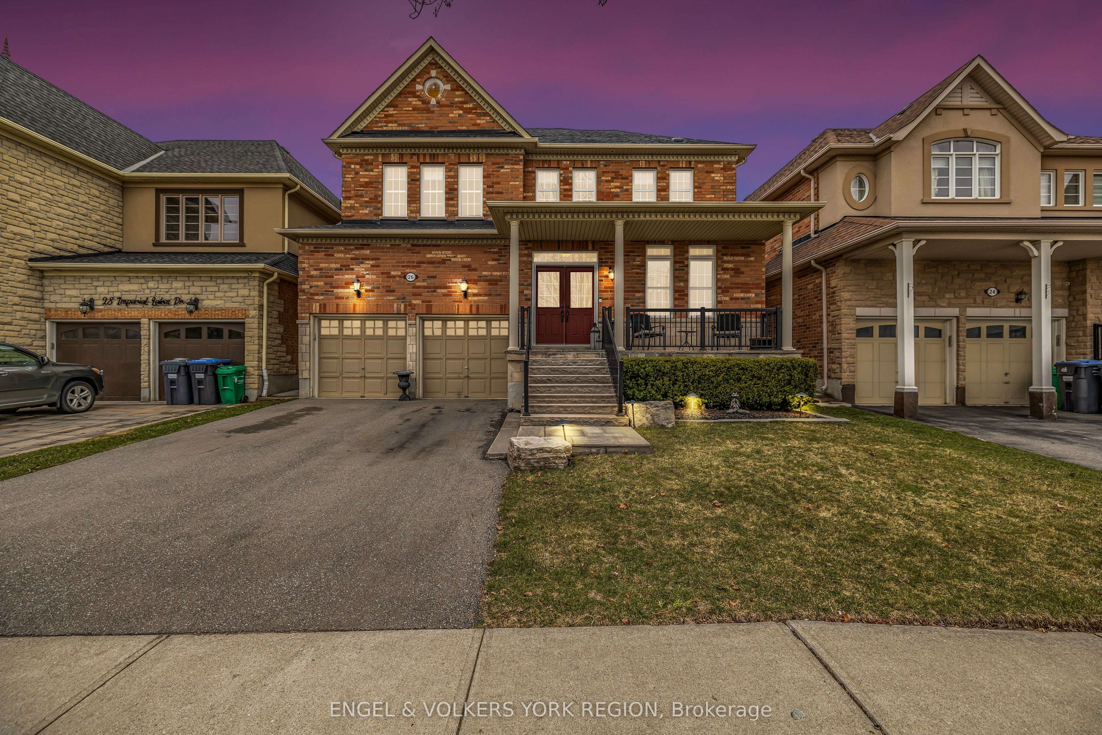 Brampton, ON L6P 2V3,26 Imperial Lakes DR