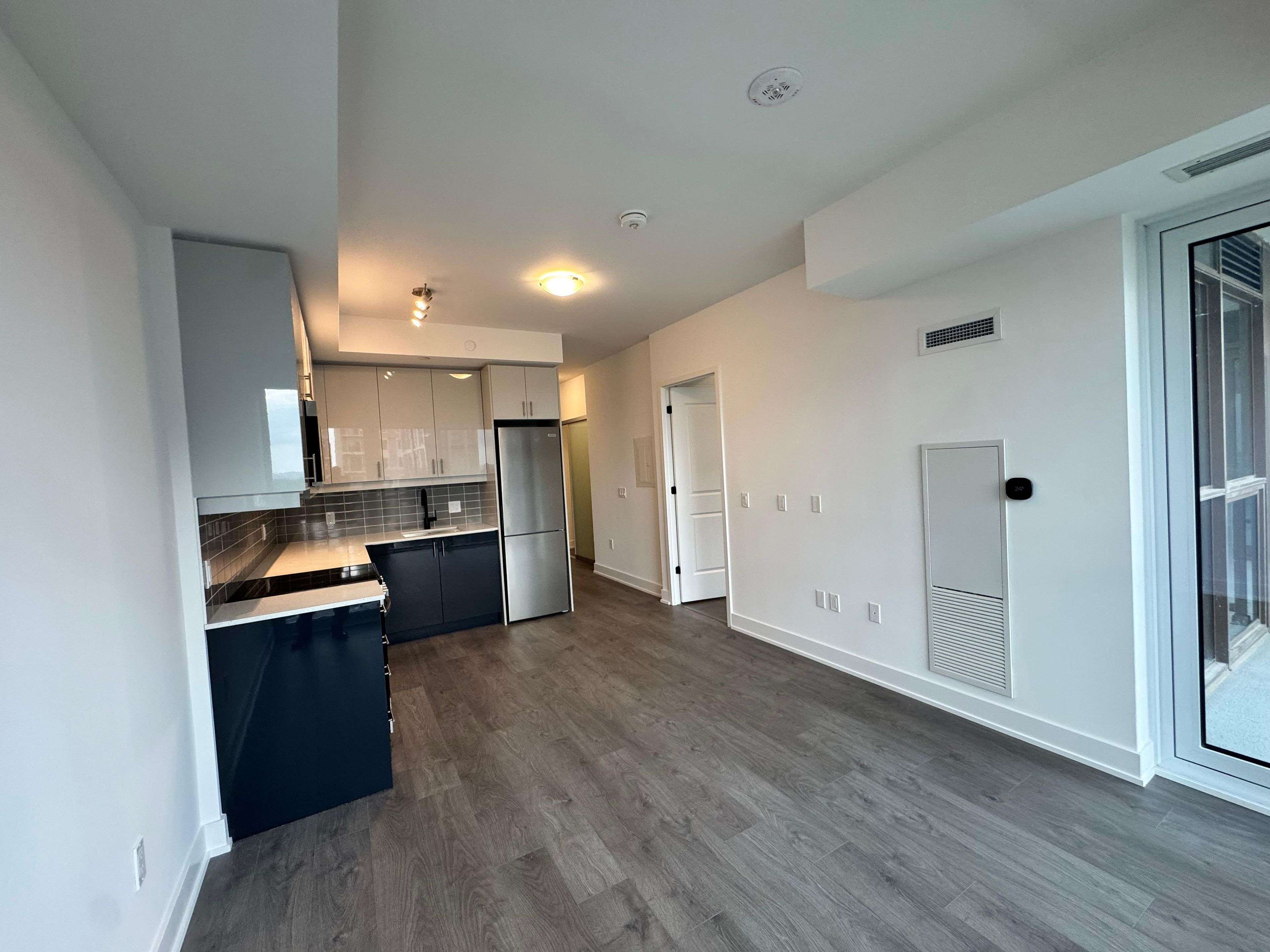 Oakville, ON L6M 5R6,Address not disclosed