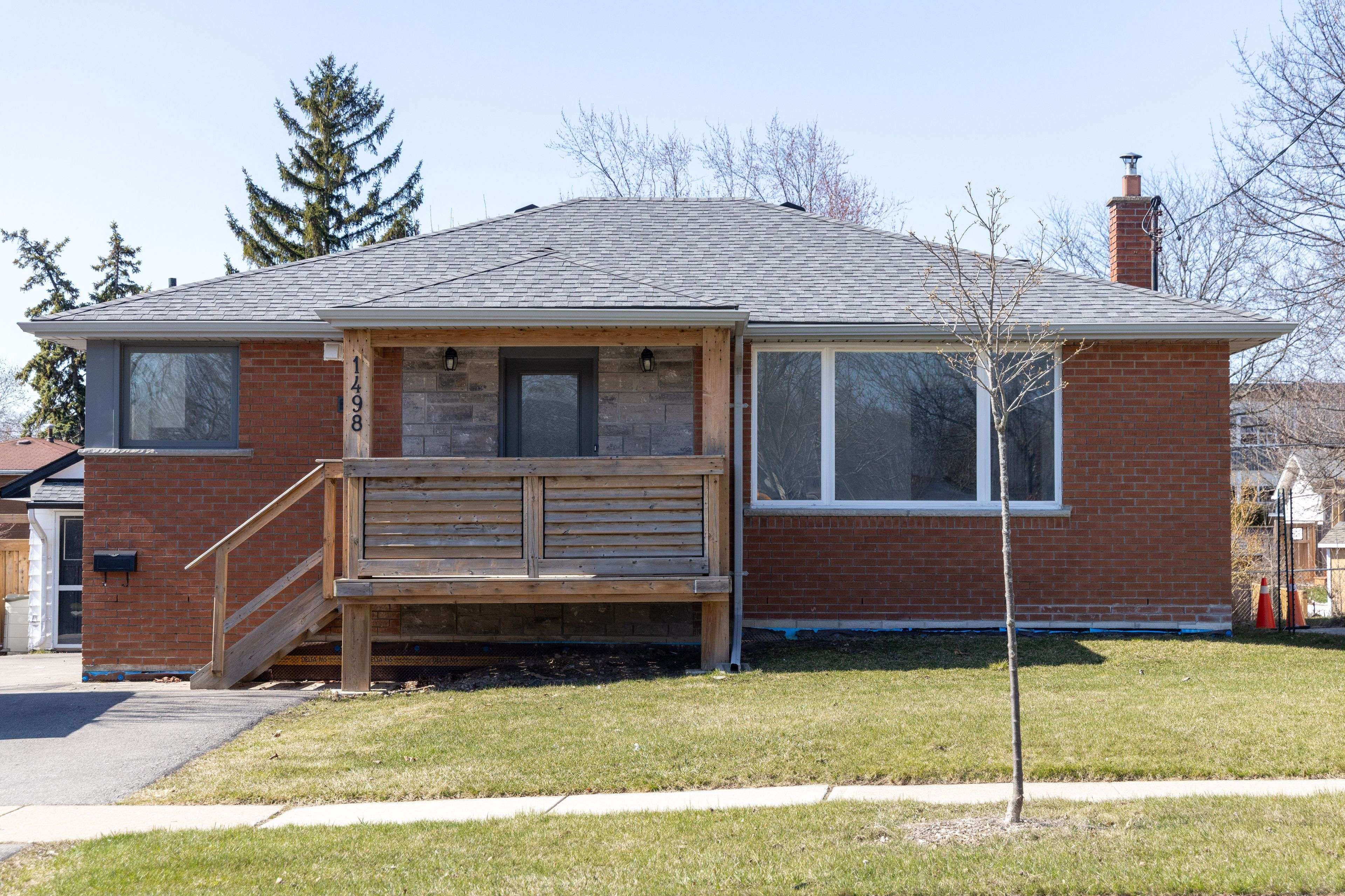 1498 Fisher AVE, Burlington, ON L7P 2L8