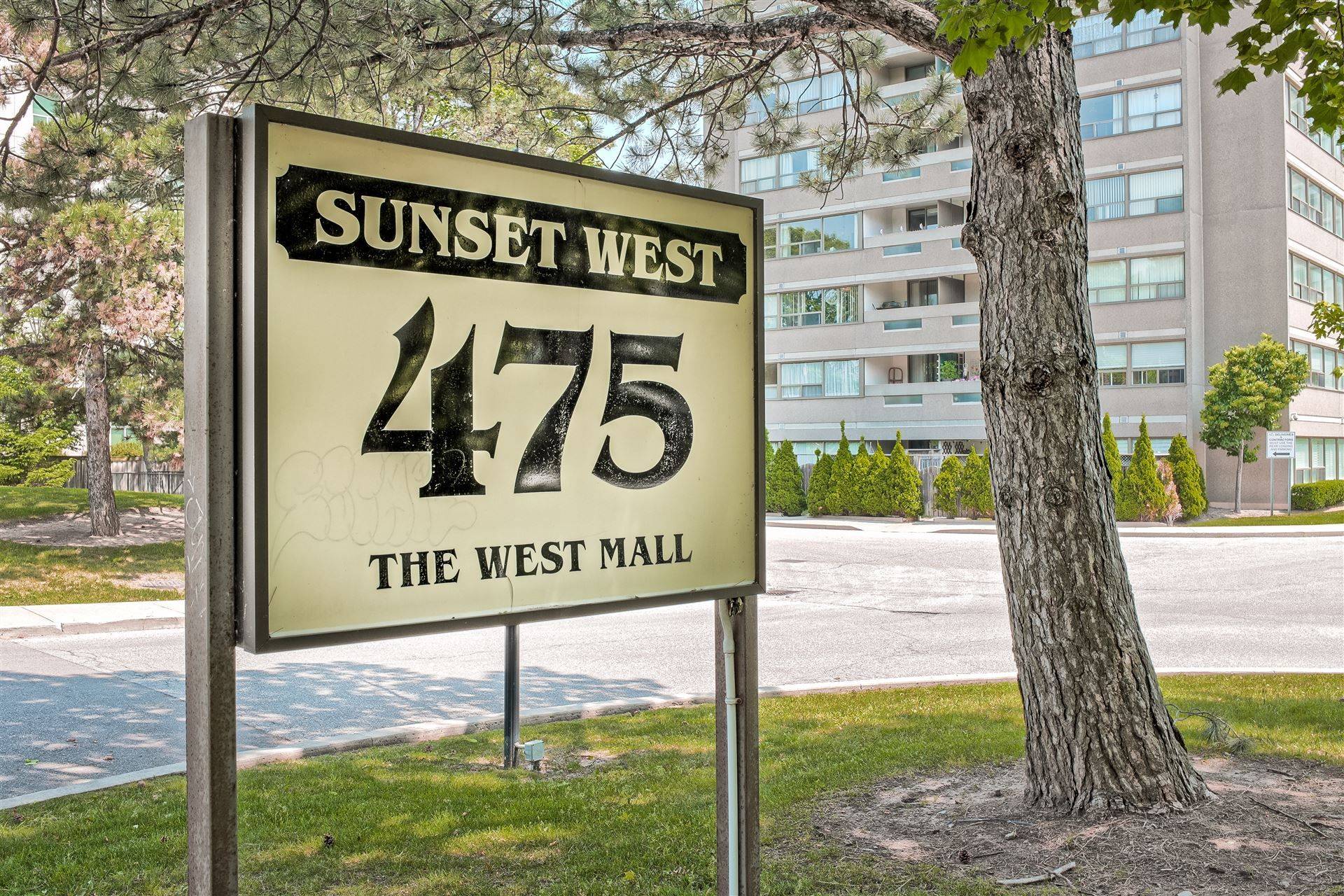 Toronto W08, ON M9C 4Z3,475 The West Mall N/A #712