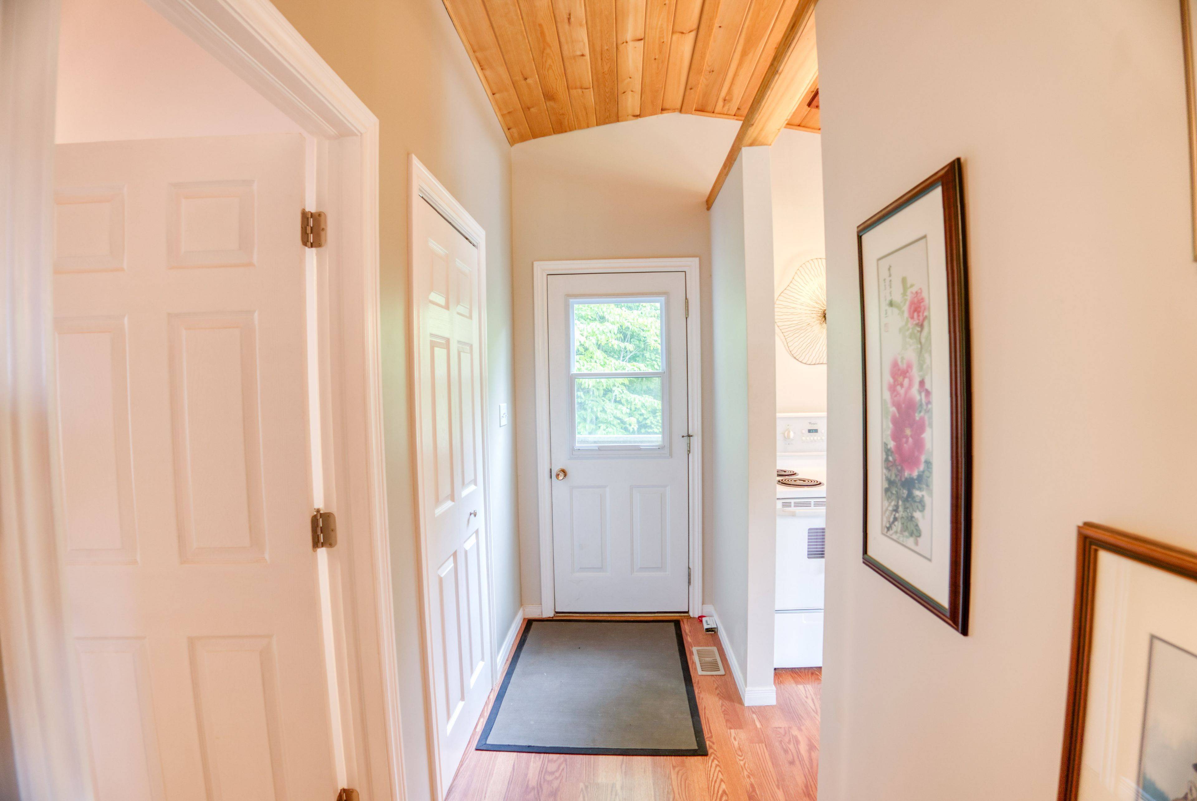Frontenac, ON K0H 2P0,1076 Valley LN
