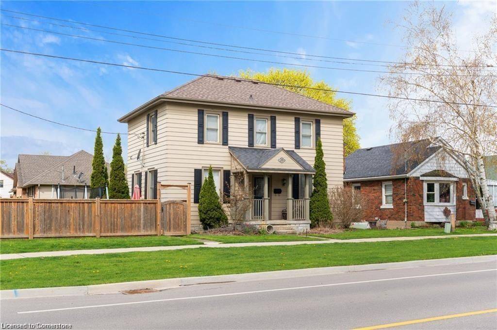 Brant, ON N3L 3A8,28 Market ST