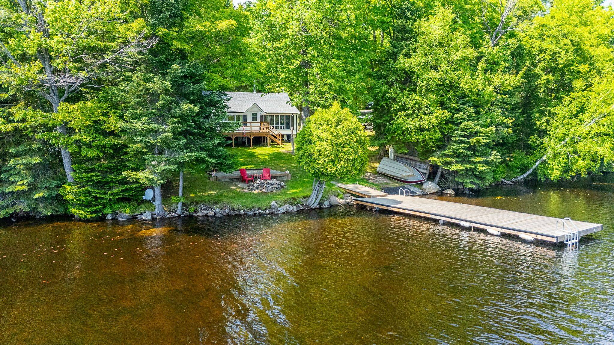 509 Dog Bay RD, Hastings Highlands, ON K0L 2S0
