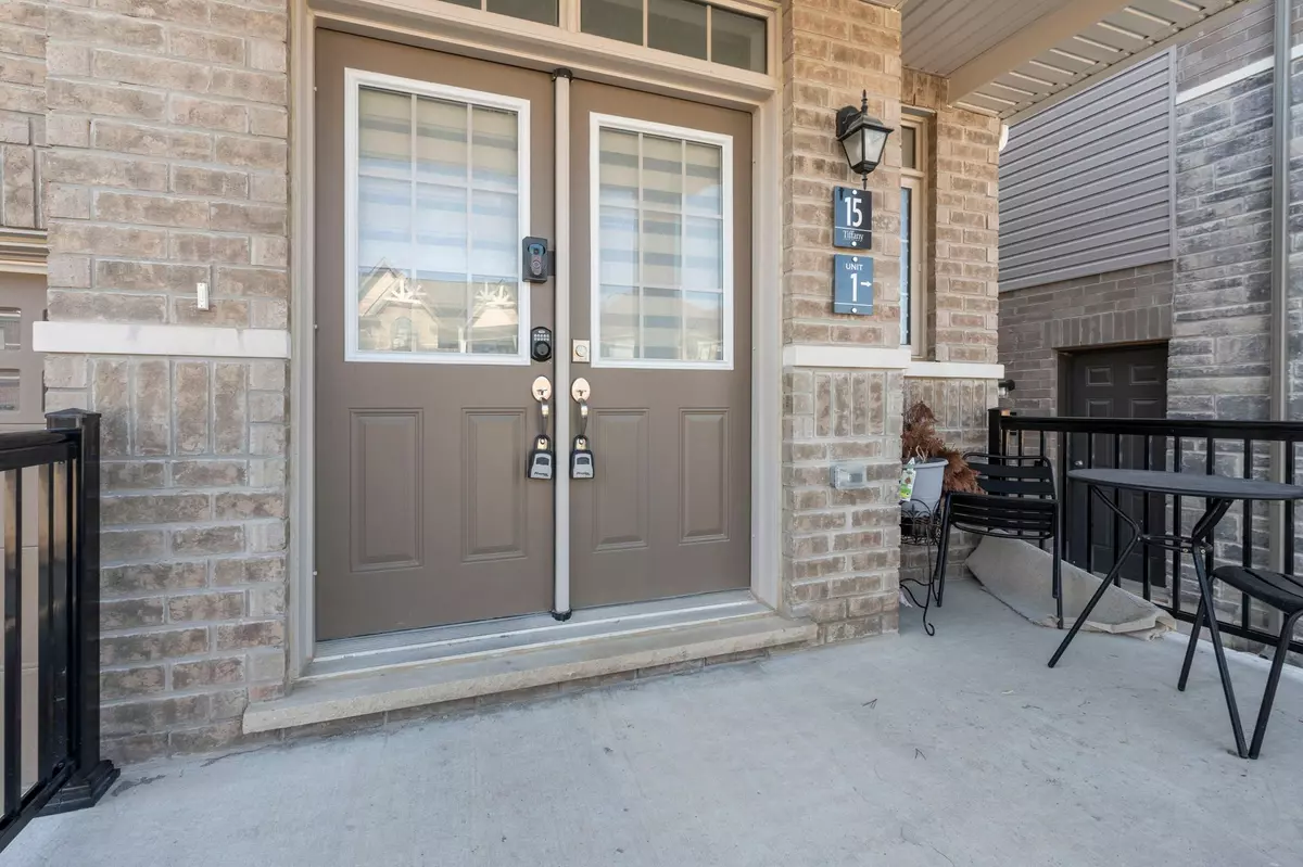 Barrie, ON L9J 0L4,15 Valleybrook RD