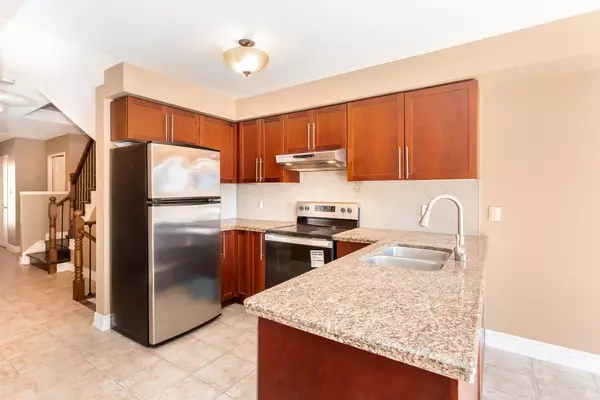 Hamilton, ON L8J 3Z8,86 Meadow Wood CRES