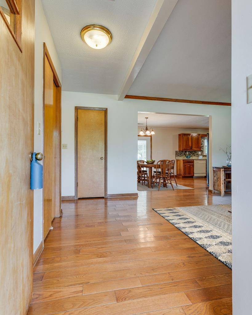 Lebanon, VA 24266,78 Flatwoods Dr.