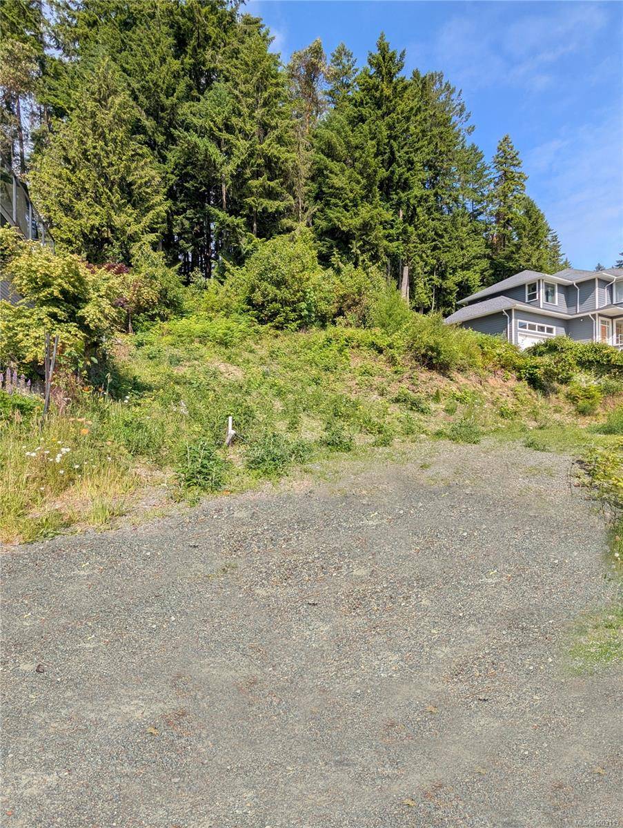 Ladysmith, BC V9G 2C4,822 Craig Rd