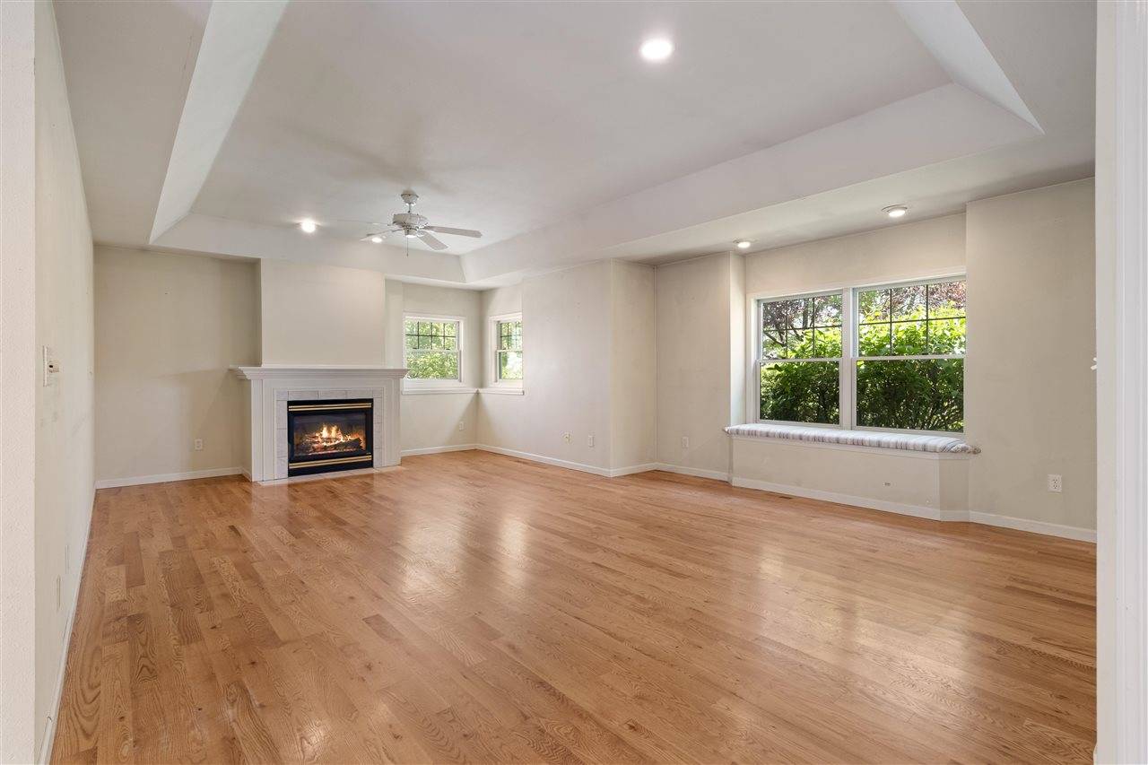 Iowa City, IA 52240,821 Longfellow Pl