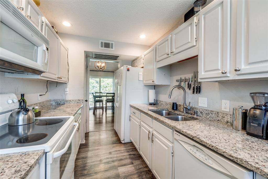 Dallas, TX 75231,9222 Church Road #118