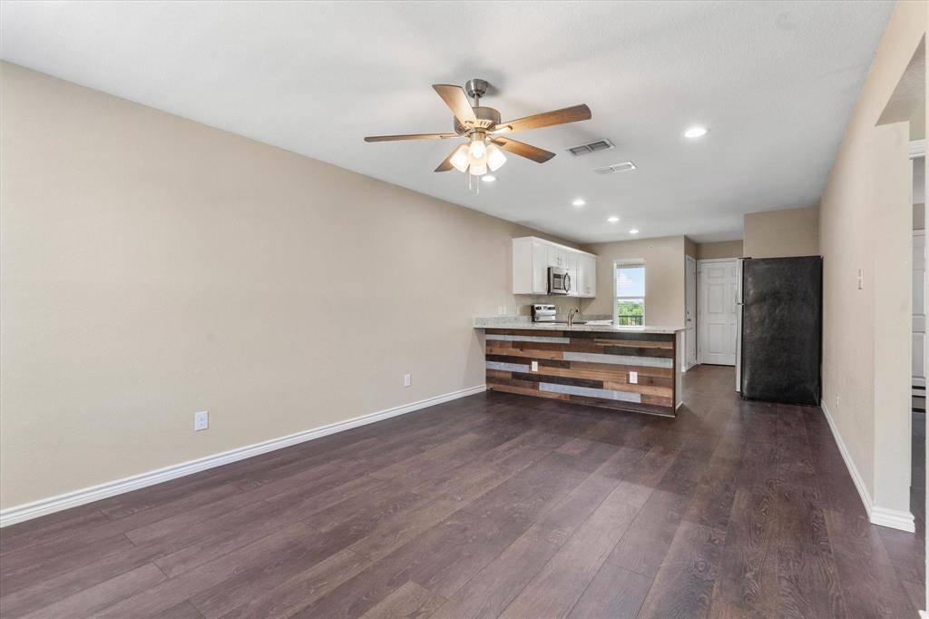 Cleburne, TX 76033,1406 Courtney Place #C