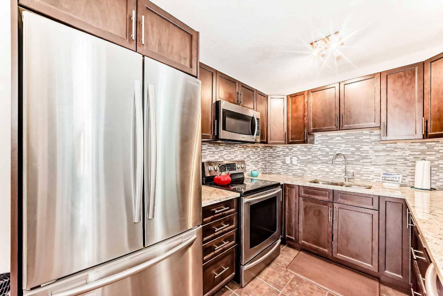 Calgary, AB T3A2E2,5601 Dalton DR Northwest #104A