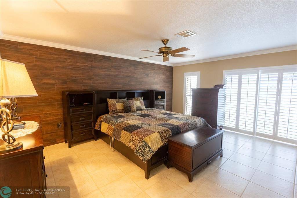 Coral Springs, FL 33071,9903 NW 19th St