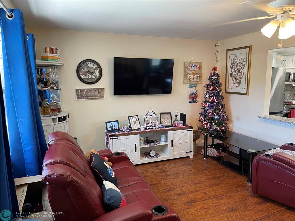 Delray Beach, FL 33446,366 Brittany H  #366