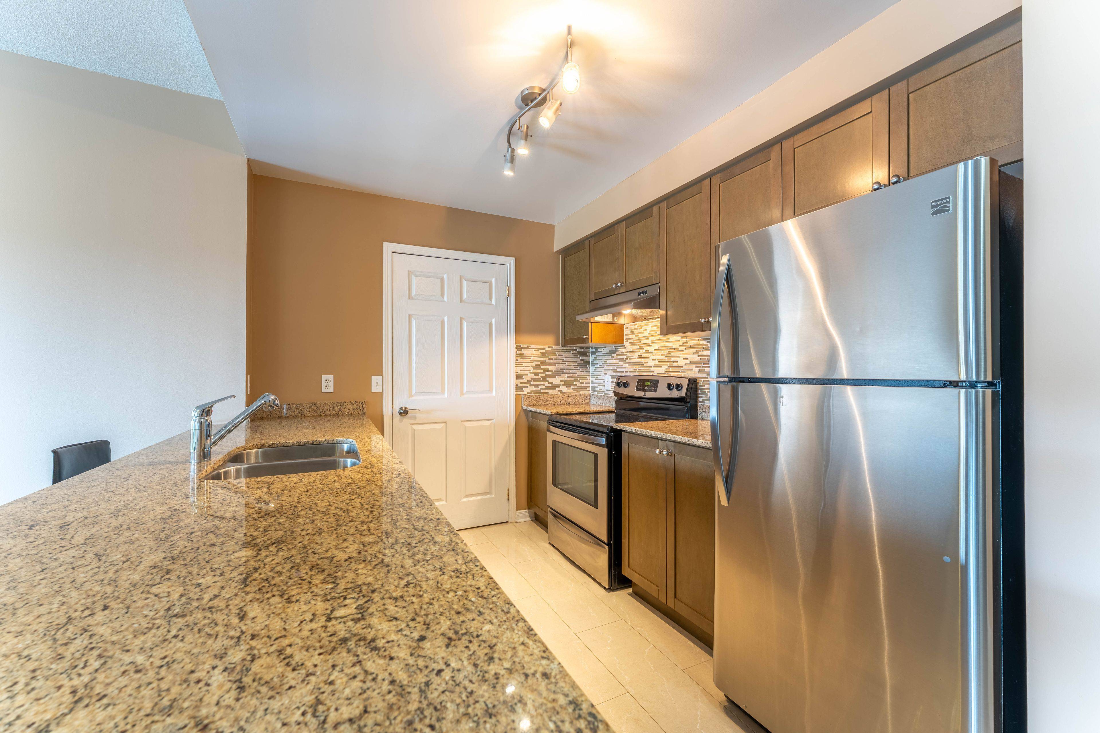 Vaughan, ON L4J 9K1,1 Maison Parc CT #619