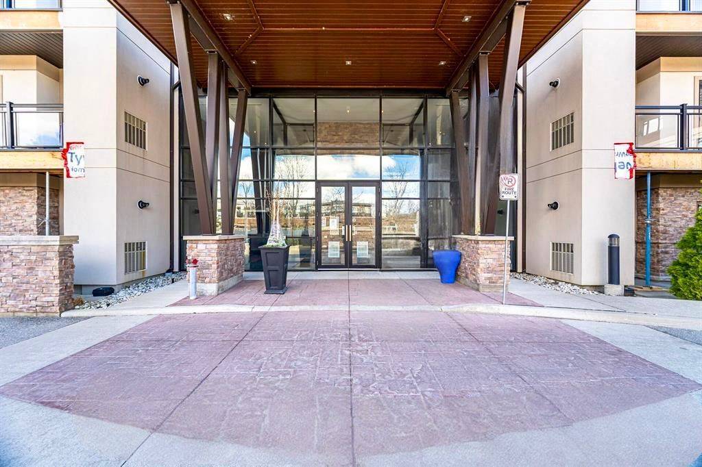 Oakville, ON L6K 0H7,128 Garden DR #207