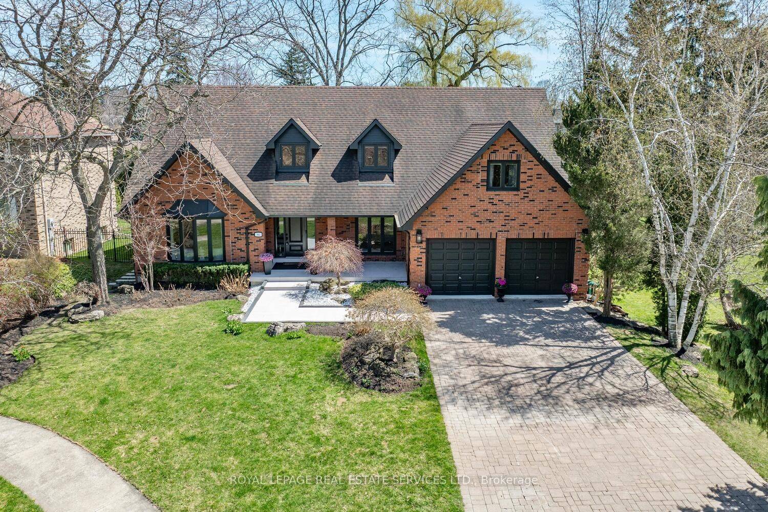 84 Sybella ST, Oakville, ON L6K 2L8