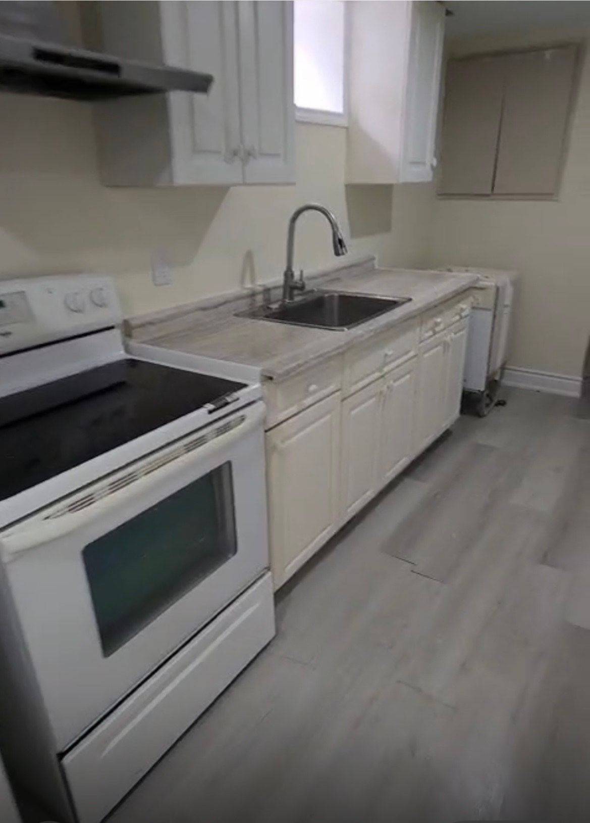 491 Salisbury ST, London East, ON N5Y 3B4