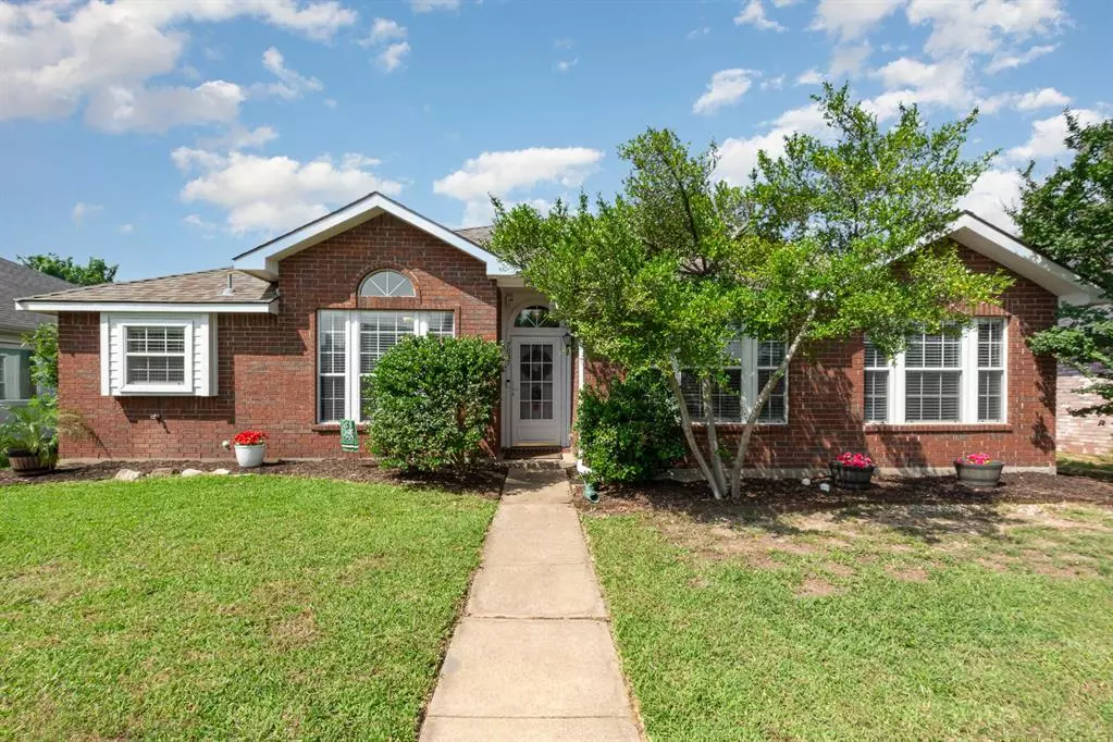 The Colony, TX 75056,7037 Longo Drive