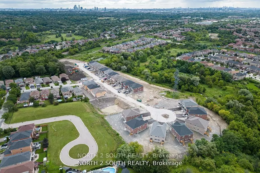 Vaughan, ON L4H 5G5,19 Virro CT