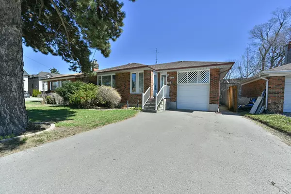Toronto C14, ON M2M 3C9,1027 Willowdale AVE