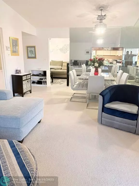 Lake Worth, FL 33467,7657 Tahiti Ln #202