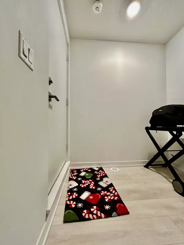 Burlington, ON L7T 0C4,1095 Cooke BLVD #41