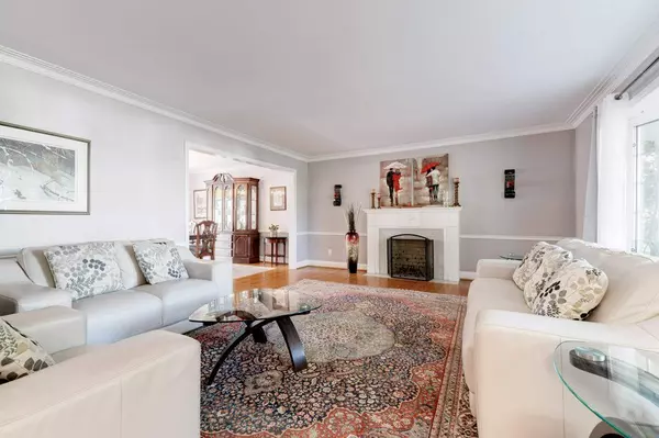 Burlington, ON L7L 1J1,4190 Corrine CT