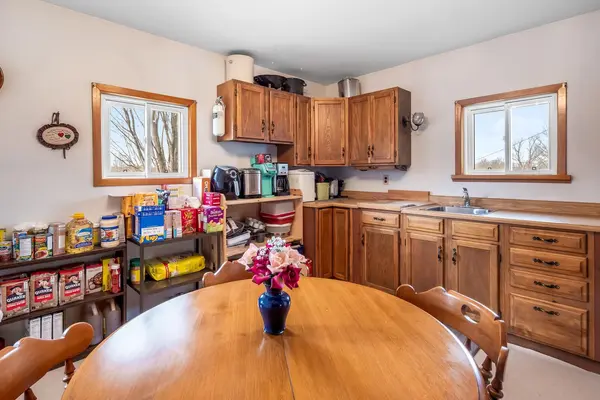 South Bruce Peninsula, ON N0H 2T0,019202 6 HWY