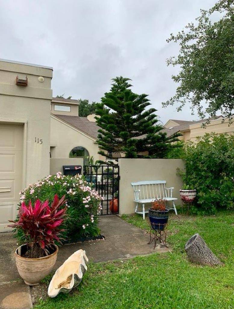 Rockport, TX 78382,115 Santa Fe
