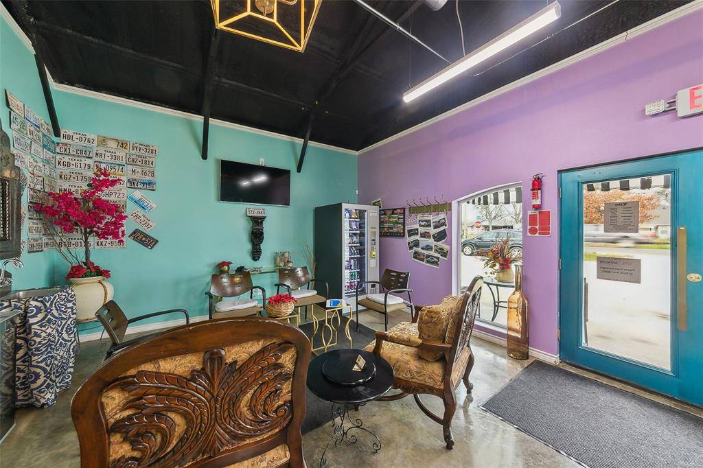 Caddo Mills, TX 75135,2207 GILMER Street
