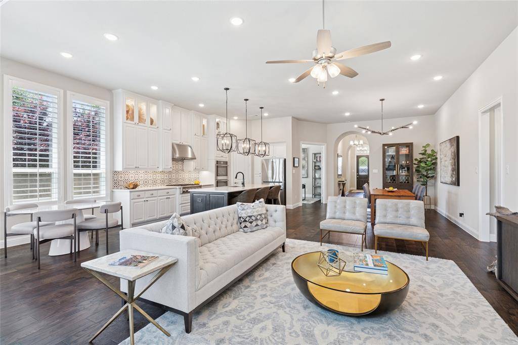 The Colony, TX 75056,8229 Halifax
