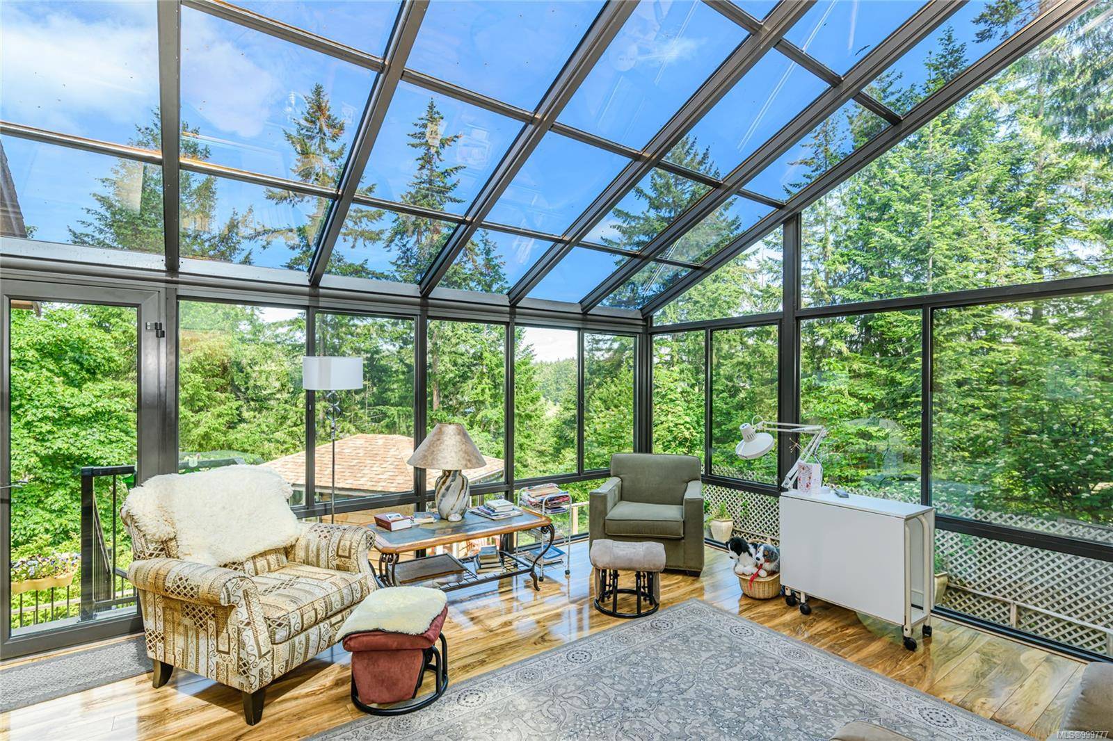 Salt Spring, BC V8K 1K1,142 Woodland Dr