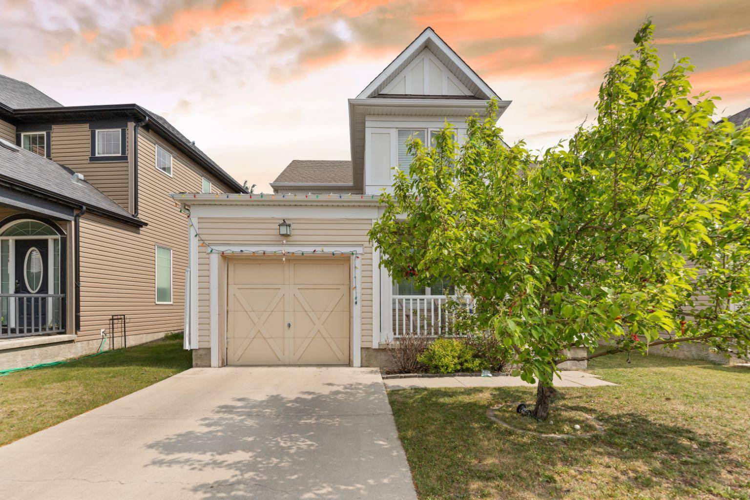 935 WINDHAVEN Close SW, Airdrie, AB T4B0P2