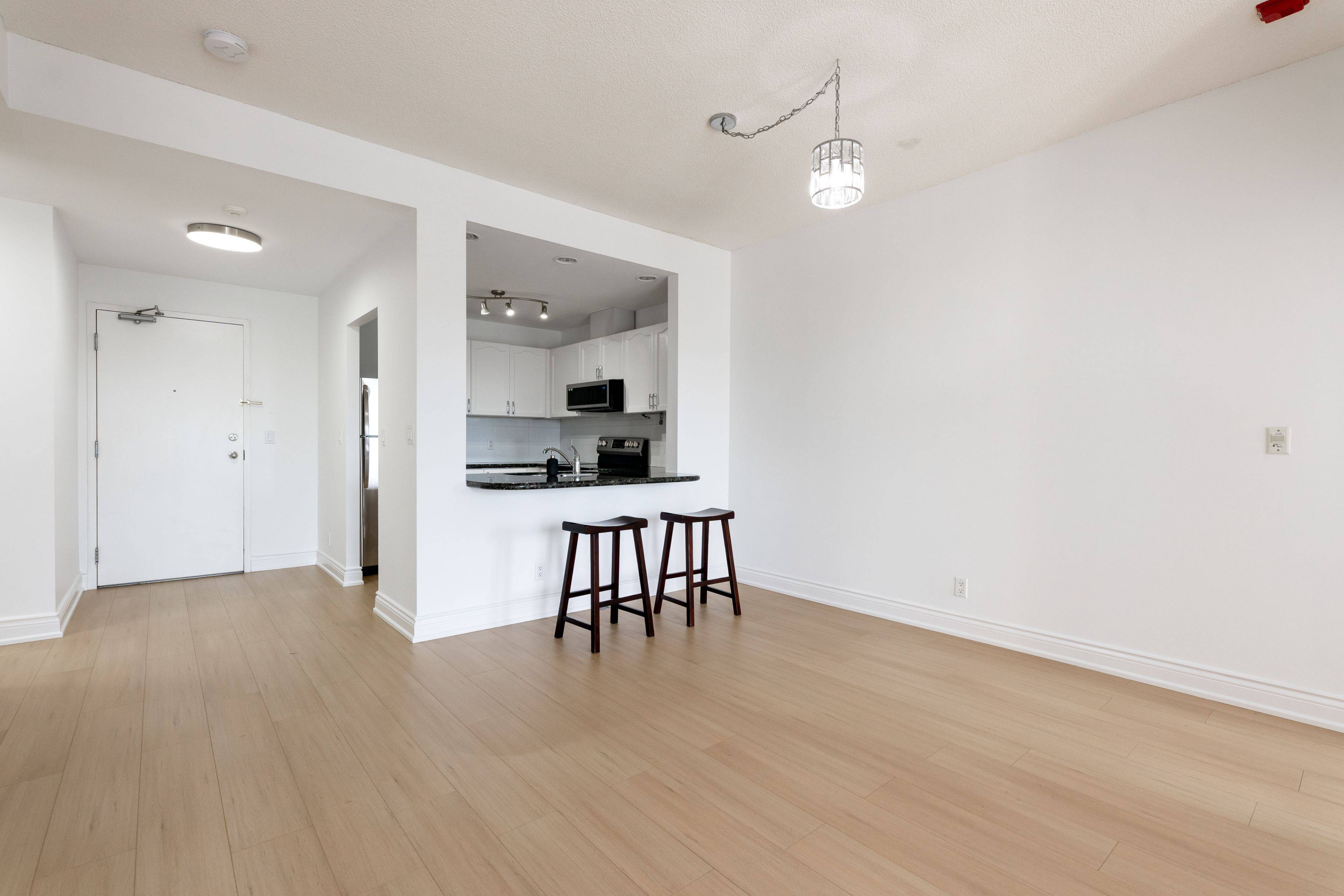 Toronto C06, ON M3H 6B7,778 Sheppard AVE W #407