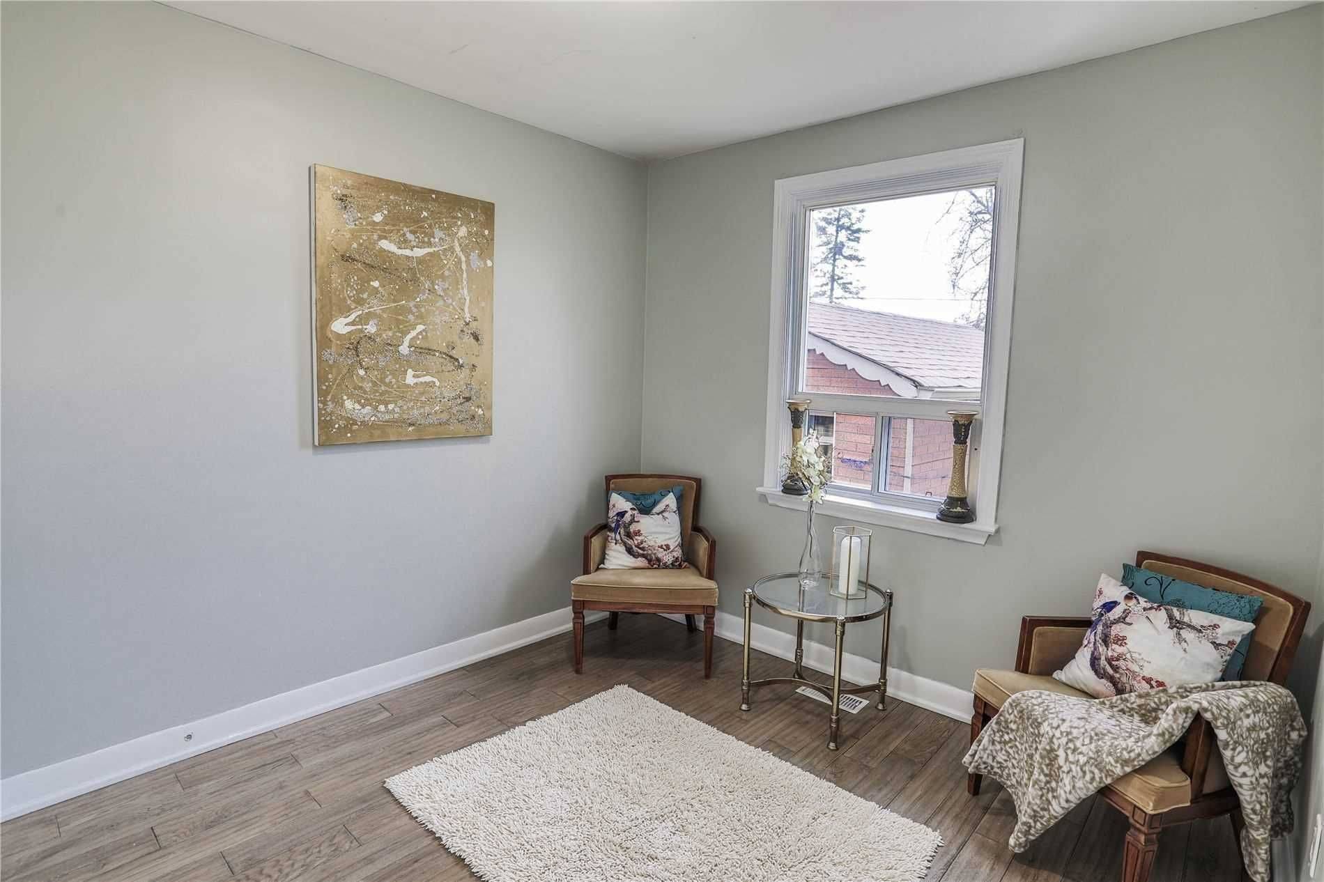 Toronto E08, ON M1J 1L9,6 Strode DR #Main