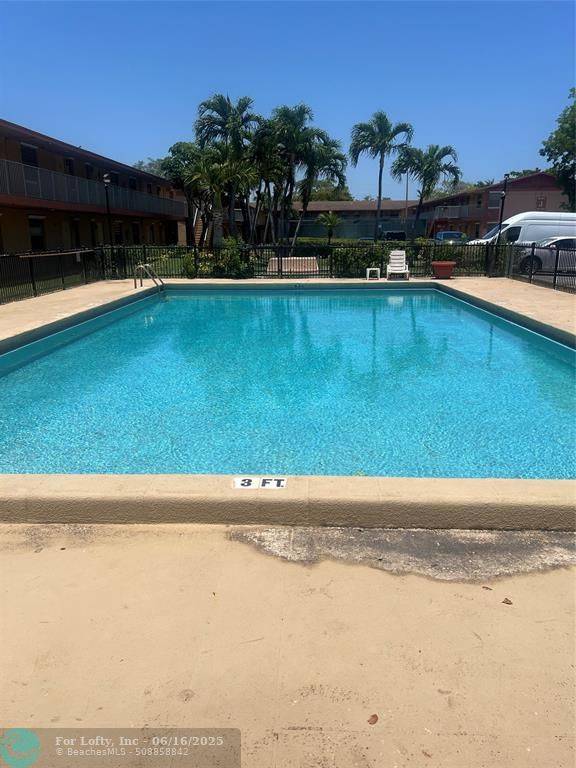 Fort Lauderdale, FL 33334,95 NE 41st St  #196M
