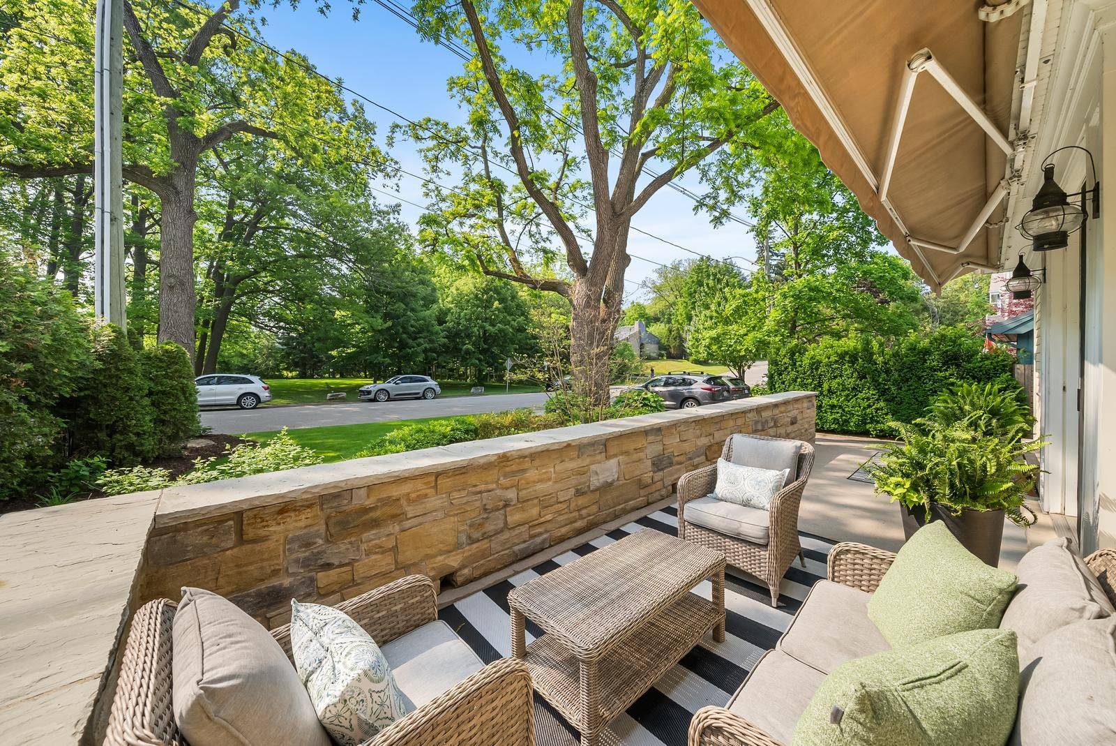 Oakville, ON L6K 1B8,67 Burnet ST