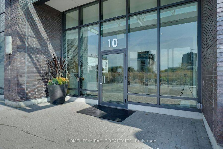Toronto W08, ON M9B 0E2,10 Gibbs RD #505