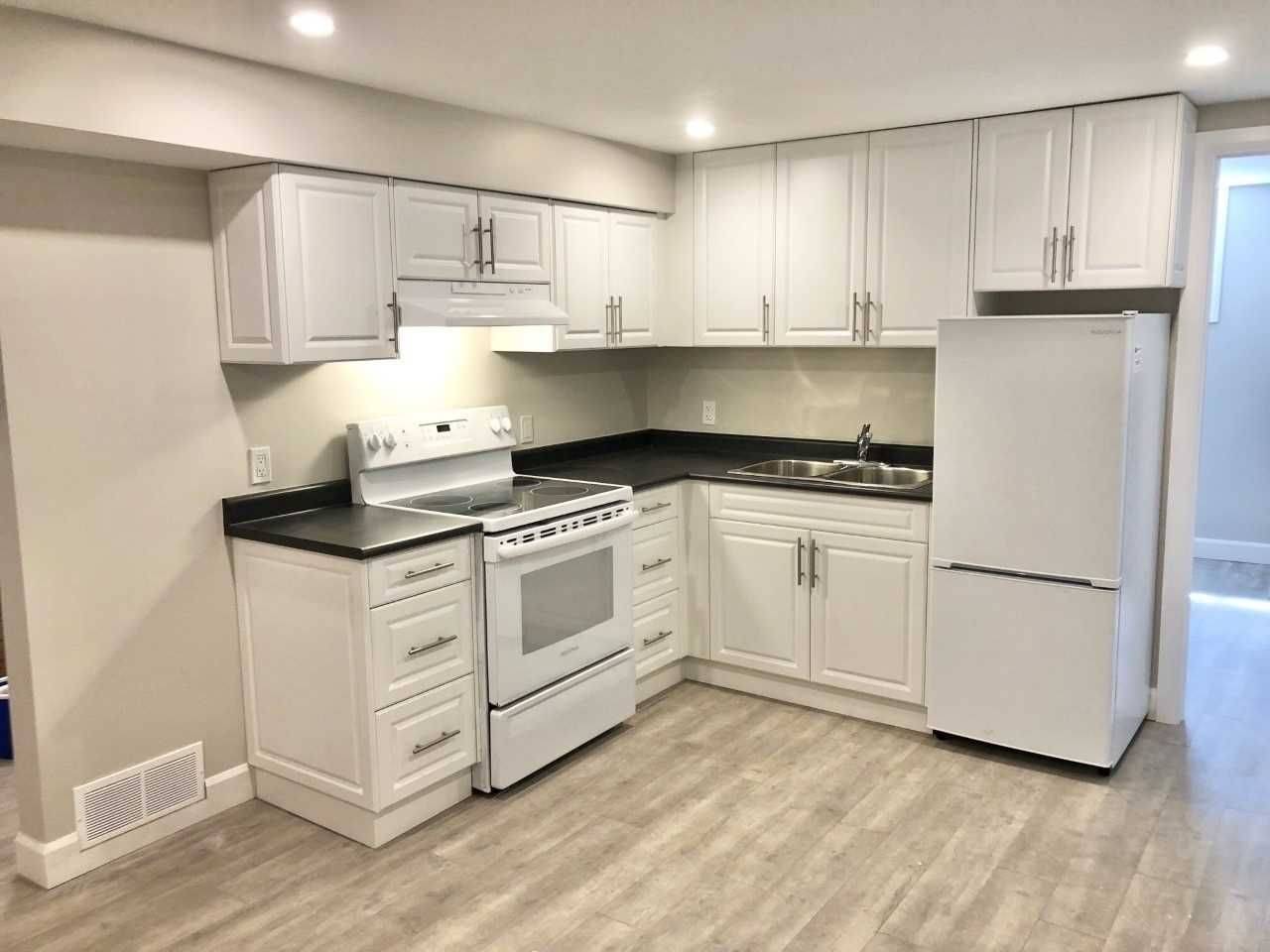 Orangeville, ON L9W 2S9,42 Marion ST W