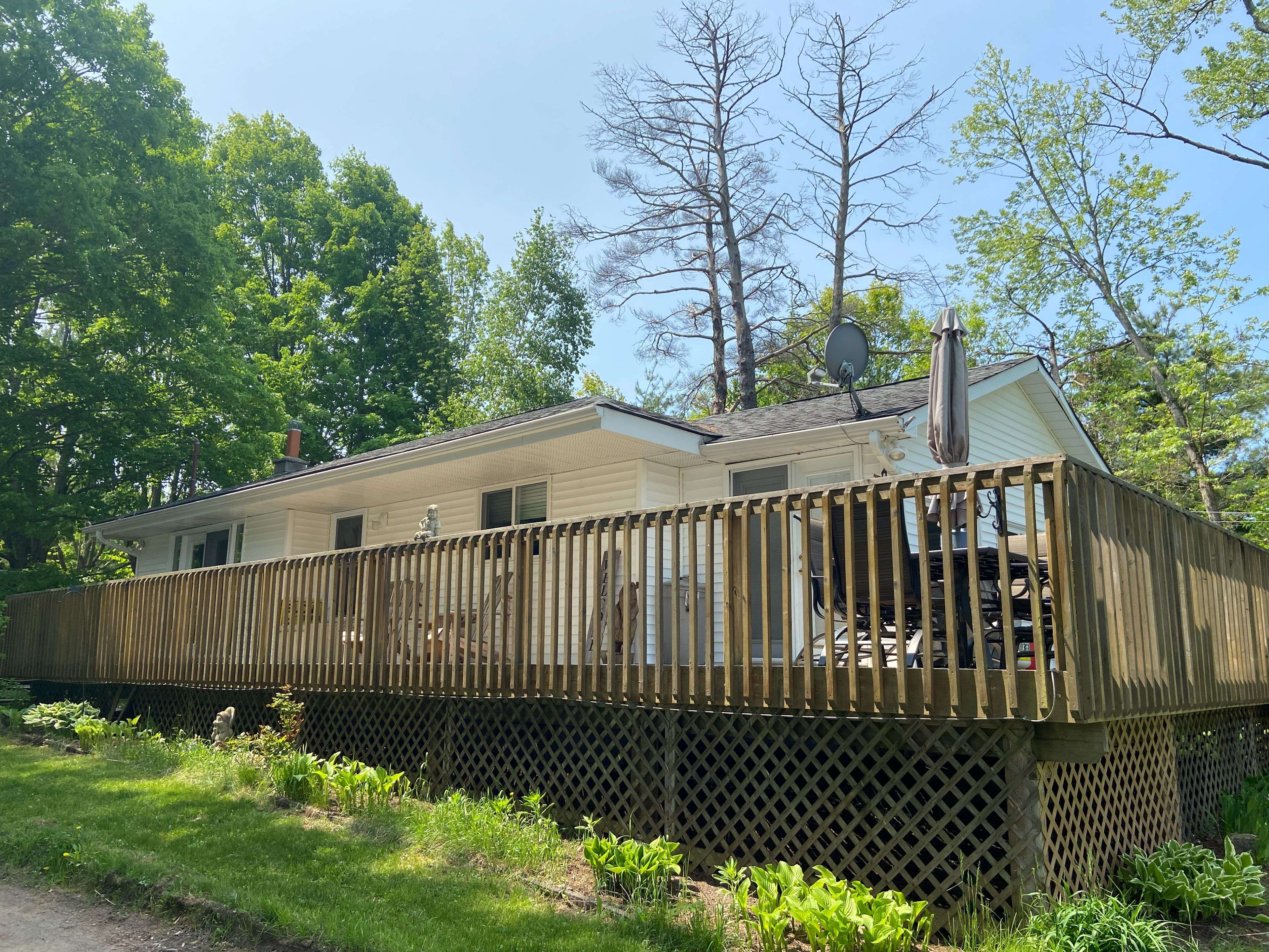 Minden Hills, ON K0M 2K0,1034 Mariposa LN