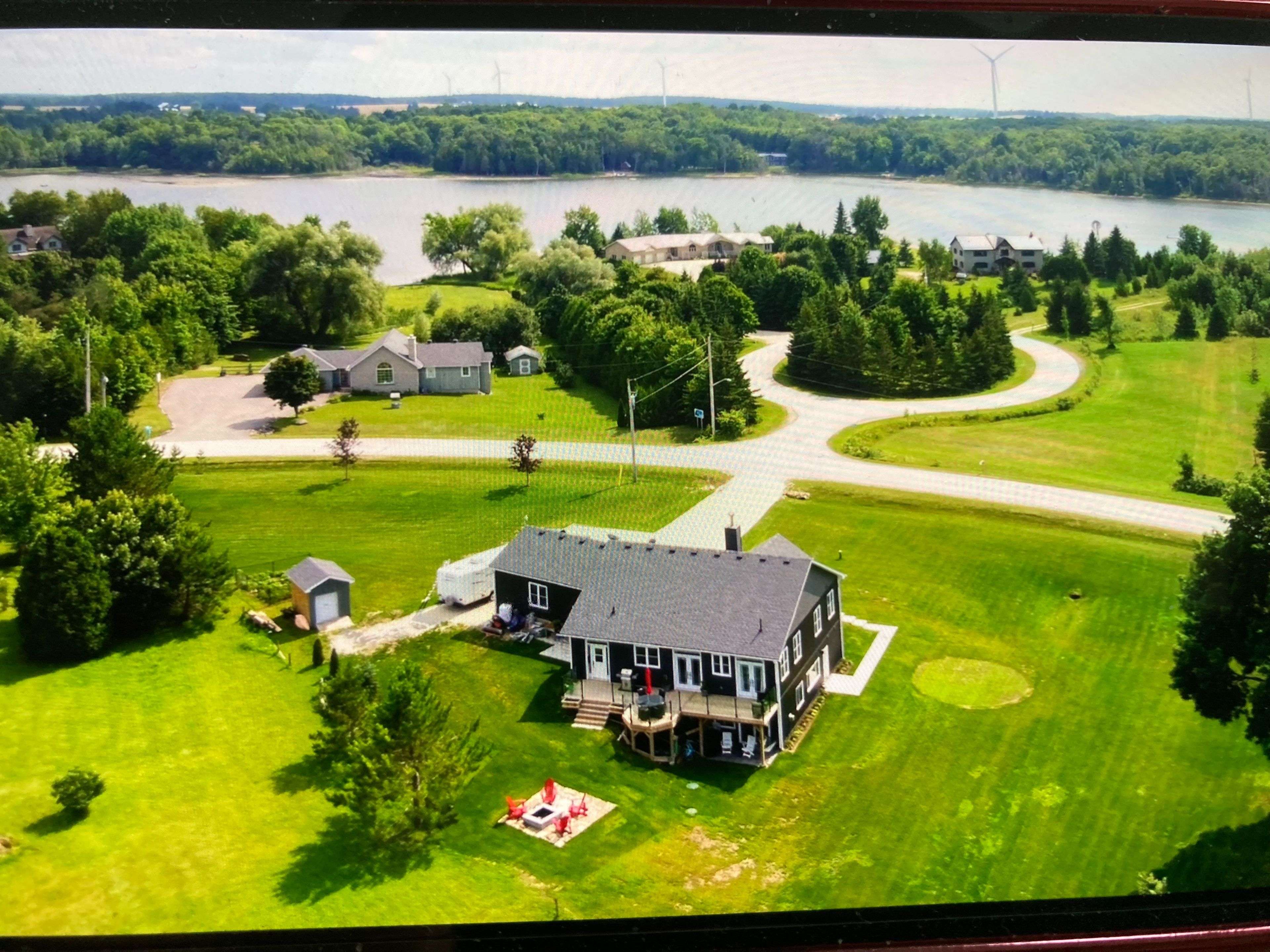 Grey Highlands, ON N0C 1M0,167 BREWSTER LAKE RD #Singhampton
