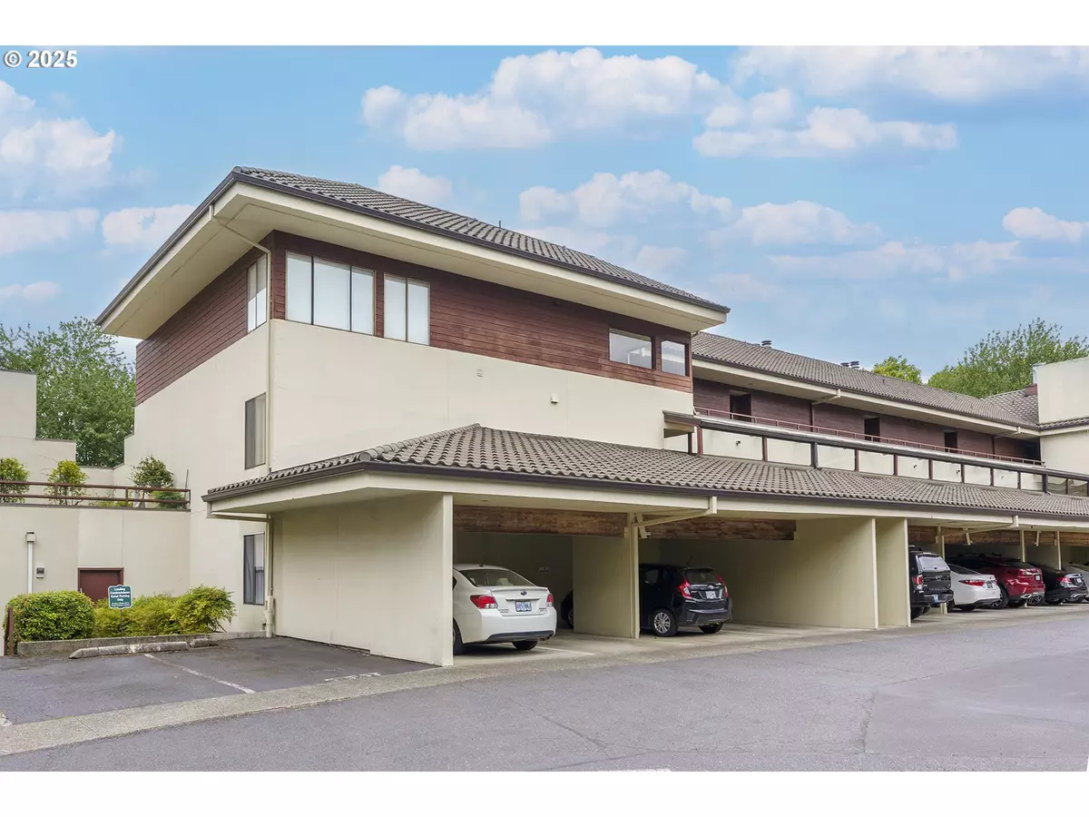 Portland, OR 97239,5250 S LANDING DR #111B1