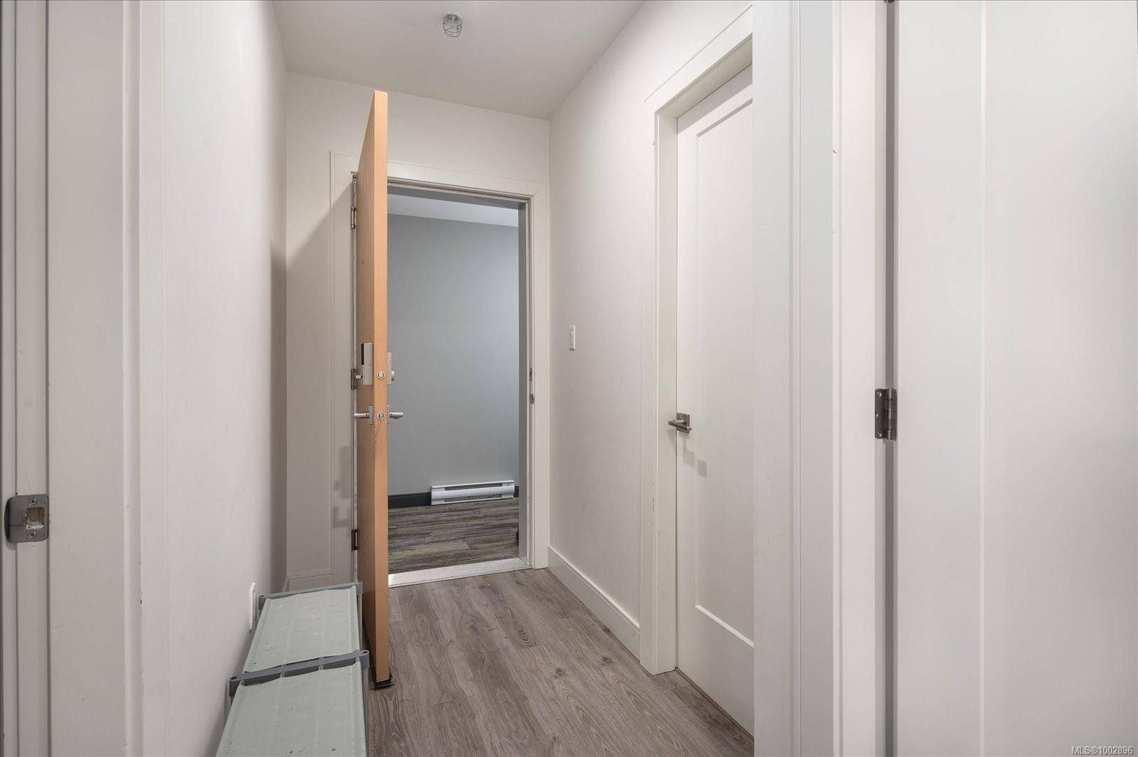 Nanaimo, BC V9R 4V9,119 Haliburton St #201