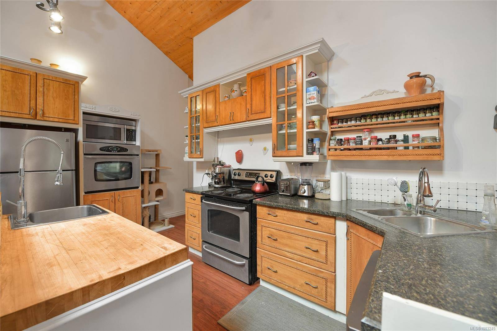 Qualicum Beach, BC V9K 2A6,300 Bonsai Pl