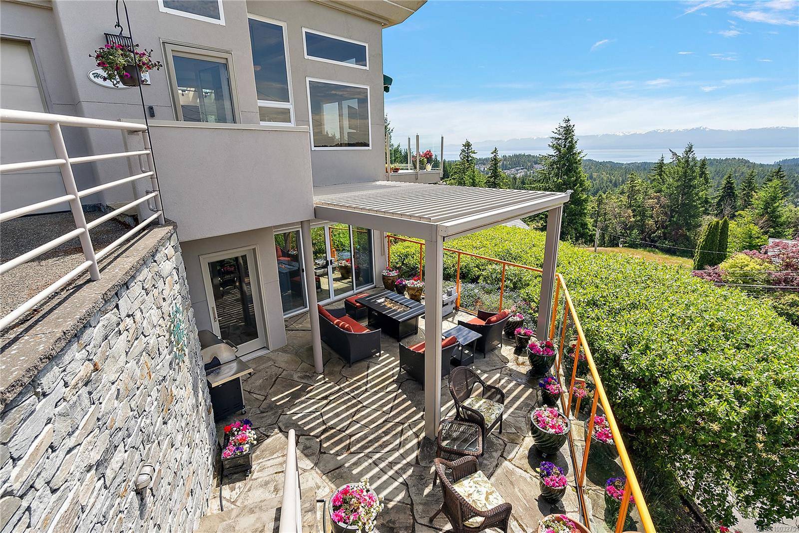 Colwood, BC V9C 3P7,3489 Maureen Terr