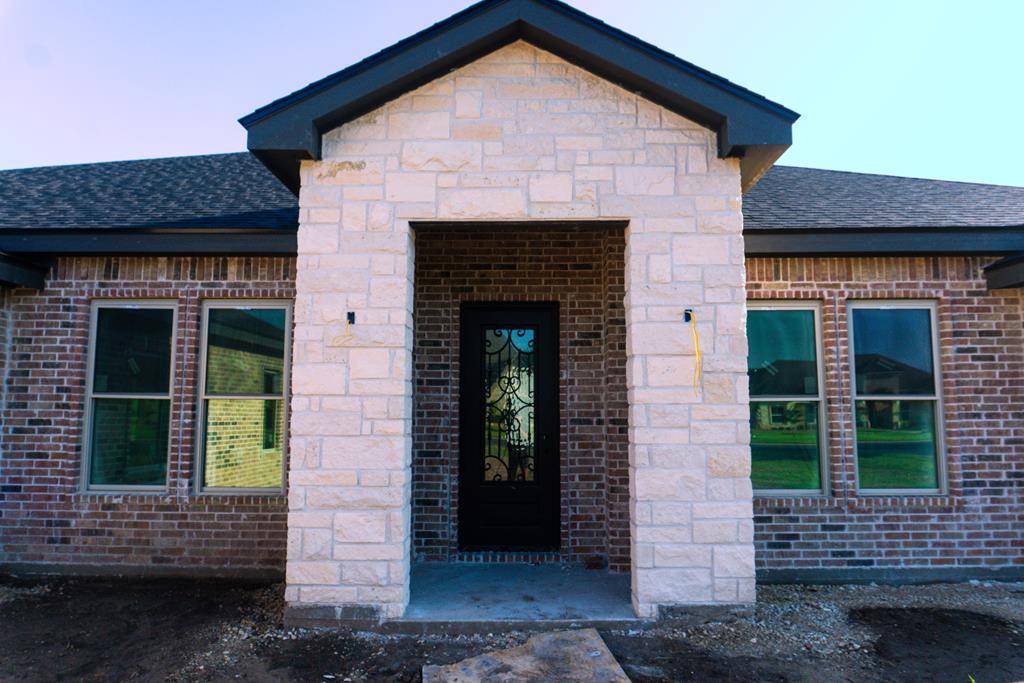 1718 Hudson Oaks Dr, San Angelo, TX 76904