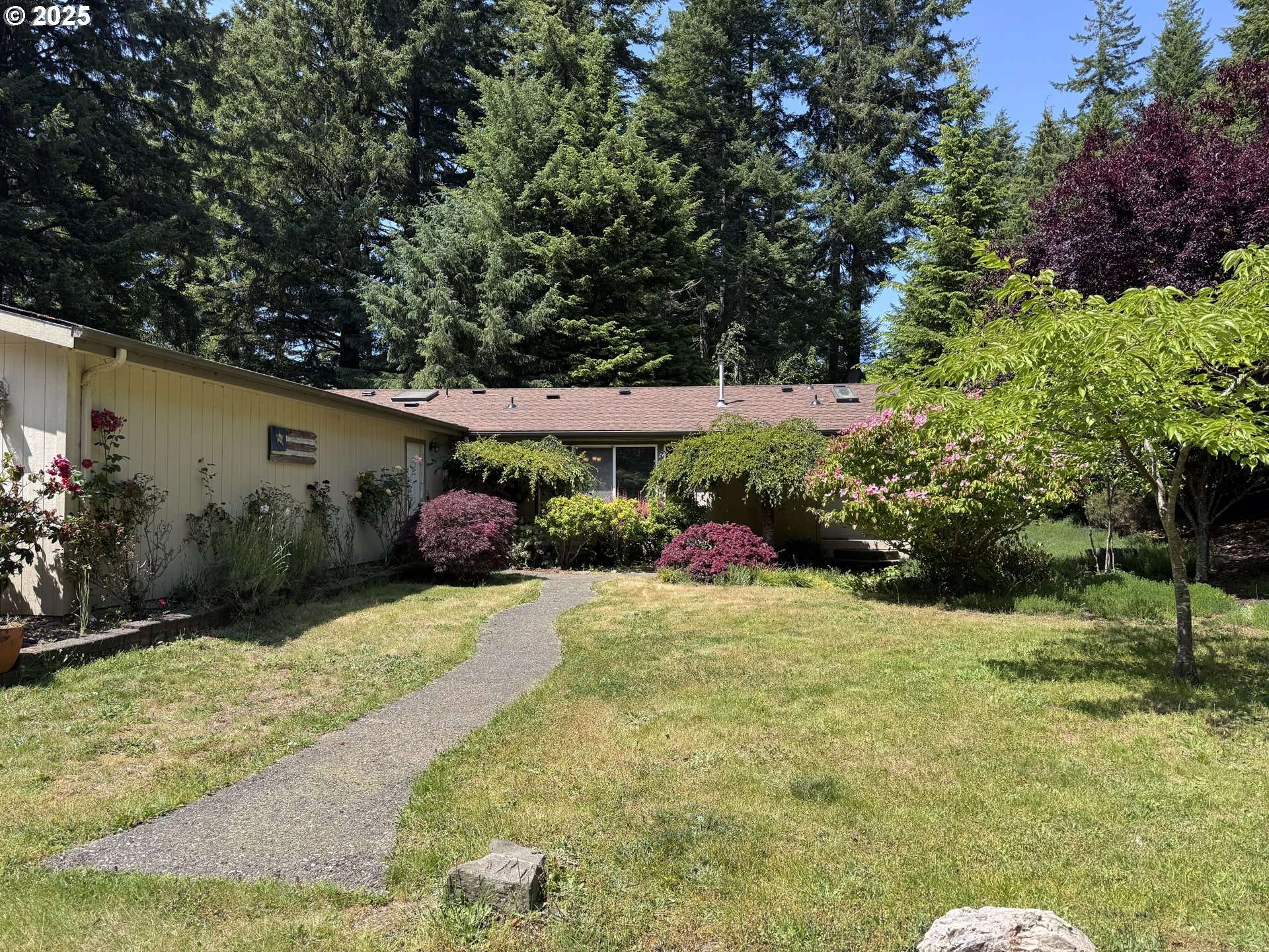 Florence, OR 97439,5565 LAKEVIEW DR
