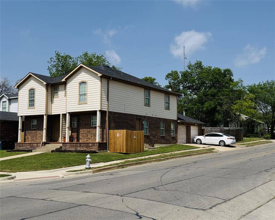 Fort Worth, TX 76105,3329 Hanger Avenue