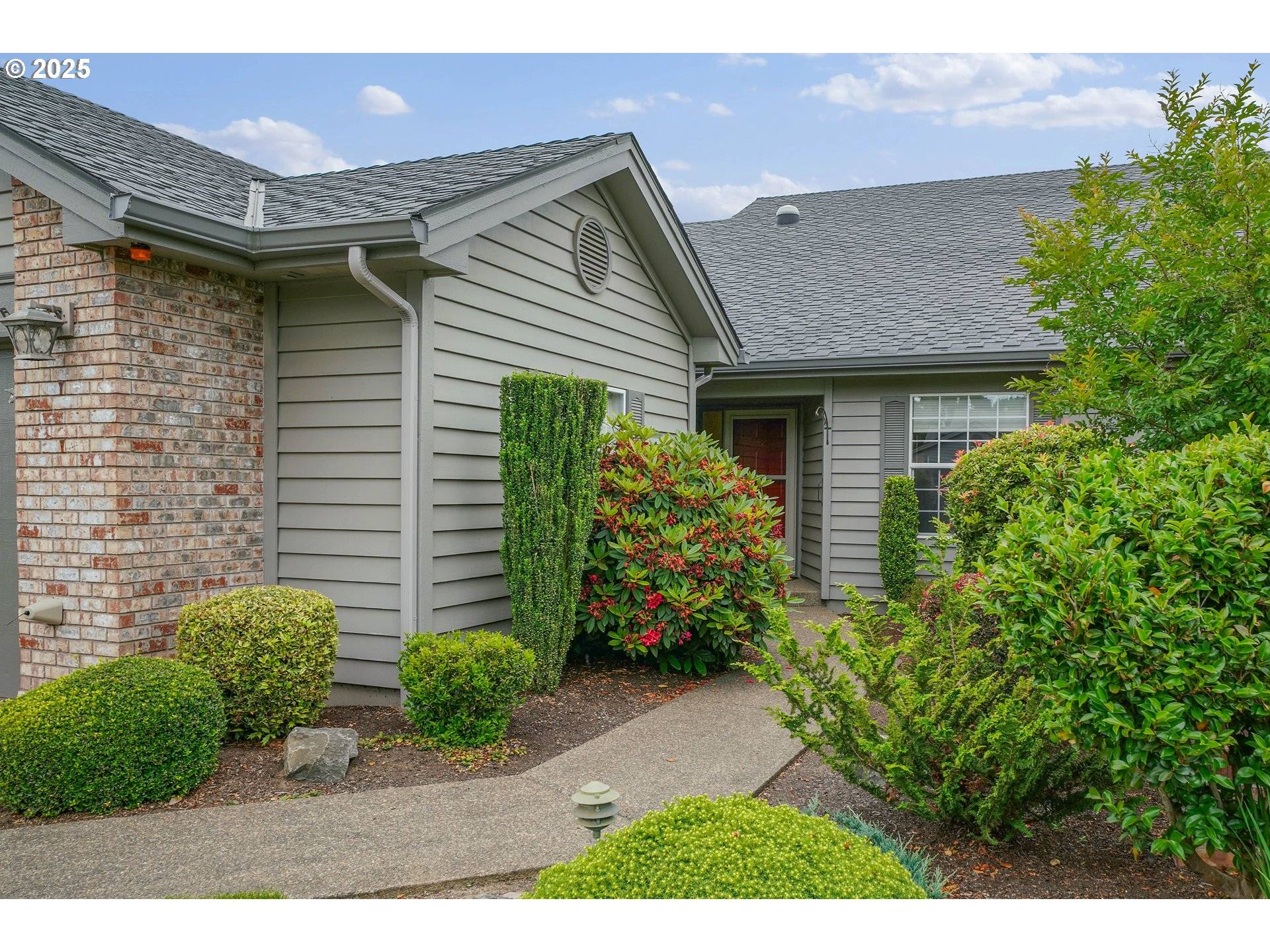 Keizer, OR 97303,533 FOUNTAIN CT