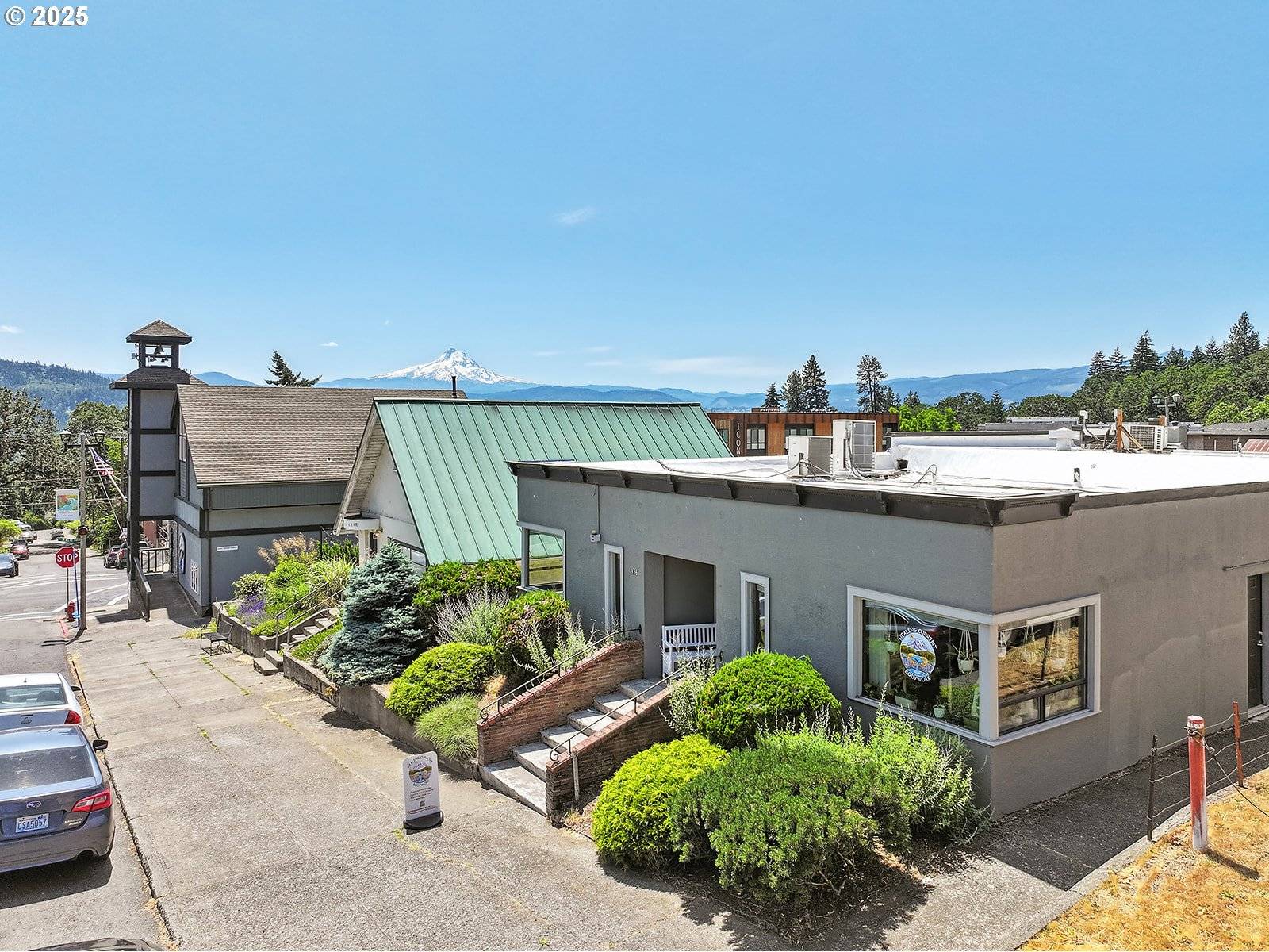 White Salmon, WA 98672,136 N MAIN AVE